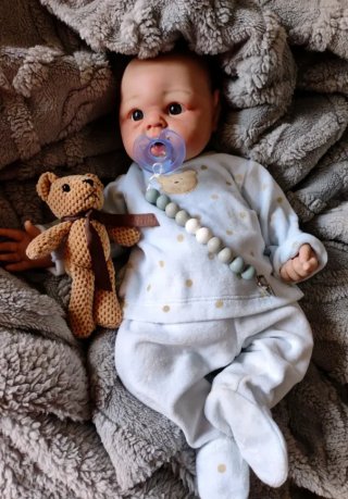 Reborn niño silicona platino 47cm piel blanquita