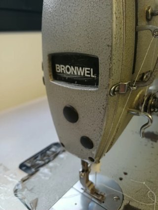 Máquina de coser industrial Bronwel