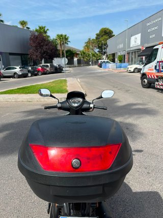 Kymco Agility City 125 Scooter Automática