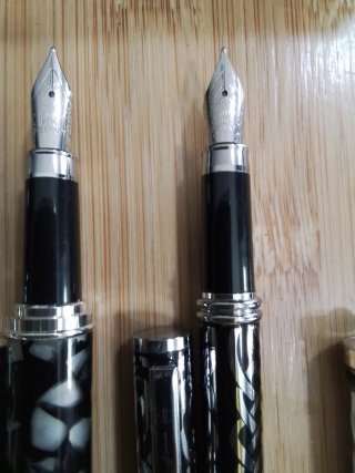 Lote 5 penne stilografiche design moderno
