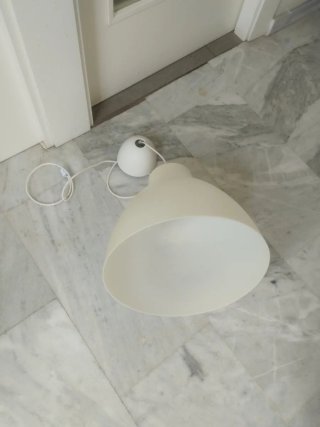Lámpara de techo Ikea blanca