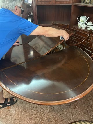 Mesa de nogal macizo extensible