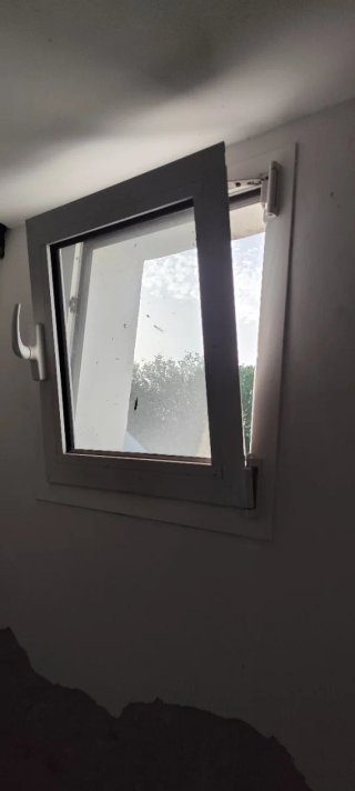 Ventana aluminio blanco