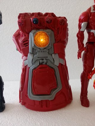 Lotto Marvel Avengers: Iron Man, War Machine, Infi