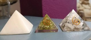 3 Pirámides Orgonitas Minerales