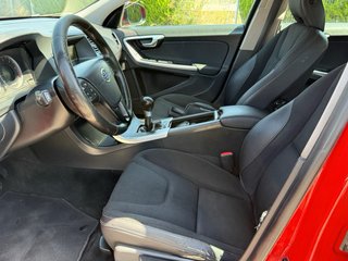 🚗 VOLVO S60 D5 2012 – ELEGANCIA, POTENCIA Y CONFOR