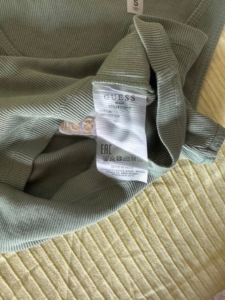 Top Guess verde oliva talla S