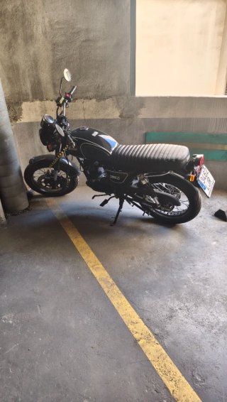 Moto Setter 125 Negra