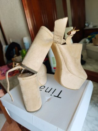 Tacones plataforma beige