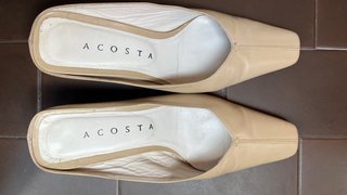 Zapatos de tacón Acosta beige mujer