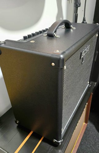 Boss Katana 50 Gen 3 Amplificador Guitarra