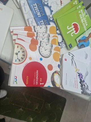 Libros de 1 ESO cada uno tiene su precio