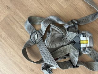 Mochila Porta Bebé Mini BabyBjörn Gris