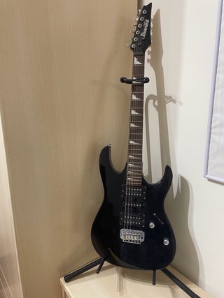 Guitarra Eléctrica Ibanez Gio + Amplificador