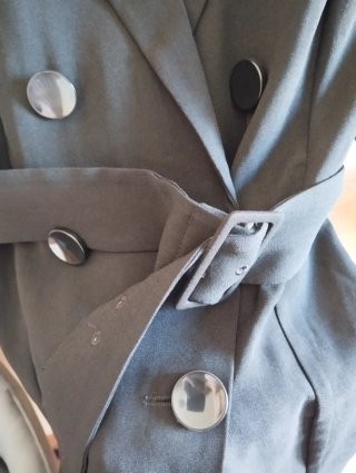 Mono chaqueta pantalón corto negro. Acepto ofertas