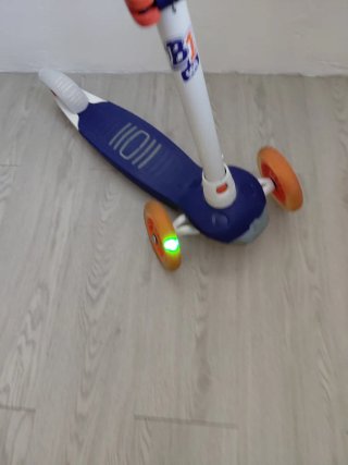 Patinete infantil 3 ruedas con luces