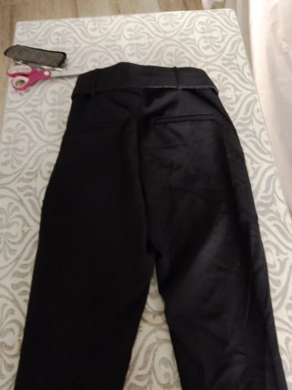 Pantalón negro Bershka con cinturón