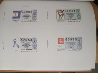 Álbum Sellos, Billetes e Iconos Democracia