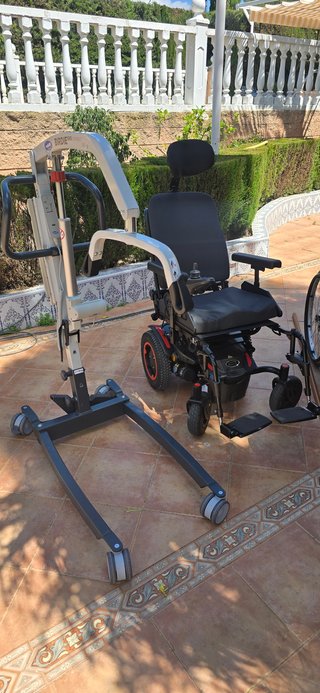 Silla de Ruedas Eléctrica Sunrise Medical Q100