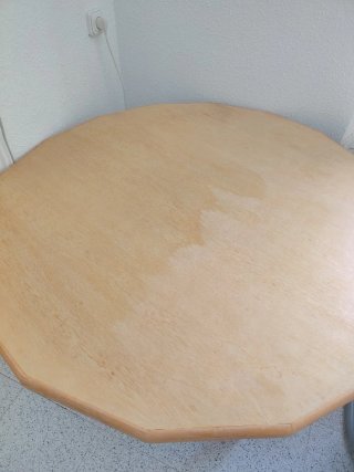 Mesa de comedor de madera octogonal