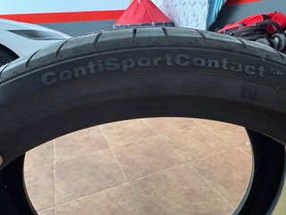 Neumatico (rueda de repuesto Tesla model S)