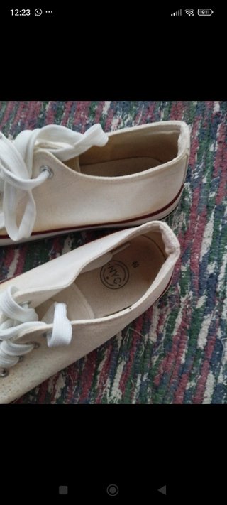Zapatillas n.40  lona blanca y puntera blanca Núme