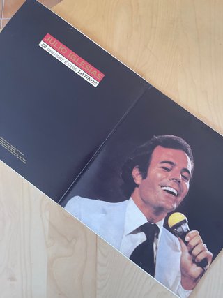 Julio Iglesias - 28 Grandes Exitos Latinos 2LP