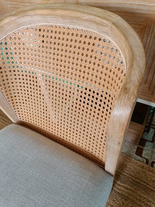 Silla de madera y ratan natural. Nueva