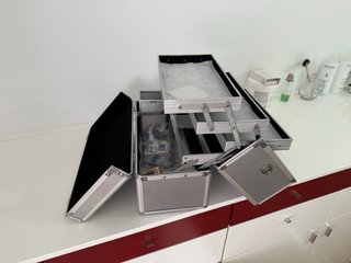 Maletín maquillaje profesional aluminio