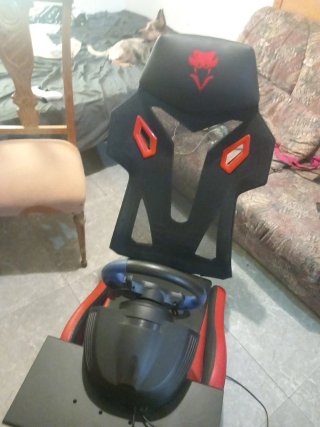 Asiento de simulador con volante