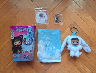 Bratz Sasha Peluche Conejo