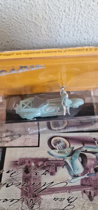 Miniatura Vespa 1:18