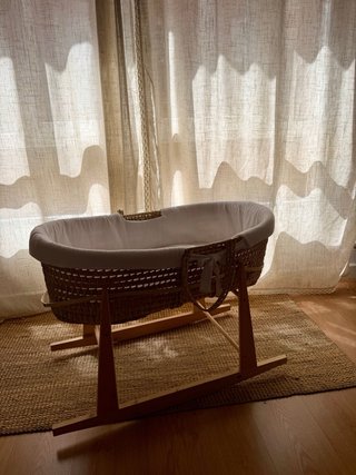 Cuna capazo mimbre bebé + vestiduras