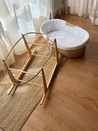Cuna capazo mimbre bebé + vestiduras