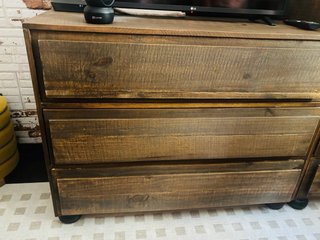 Cómoda 3 cajones madera Banak