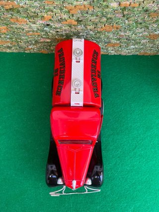 Citerne Ford V8 1939 – Escala 1:19 Solido