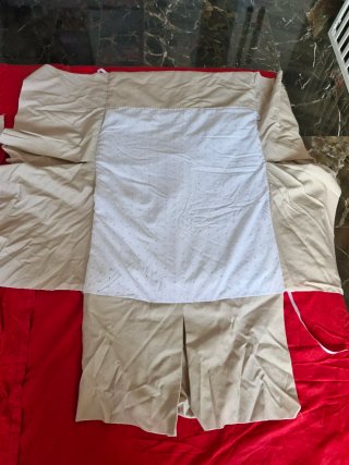 Cuna colecho con ropa y colchón