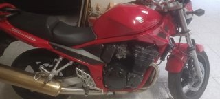 Suzuki Bandit Roja - Moto Naked.Ruedas nuevas