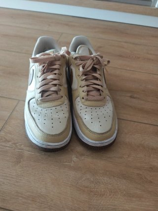 Nike Air Force 1 Beige/Marrón