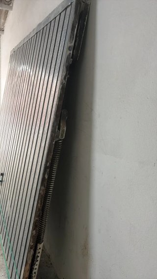 Puerta cochera hierro galvanizado