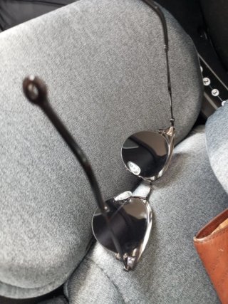 Gafas de sol Hally & Son negras y marrones
