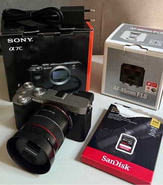 Sony A7C + Samyang 45mm f1.8 + SanDisk 256GB PRO