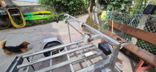 Remolque para bicicletas con papeles