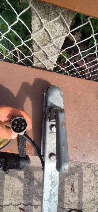 Remolque para bicicletas con papeles