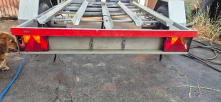 Remolque para bicicletas con papeles