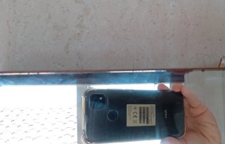 Mueble de baño con armario y espejo