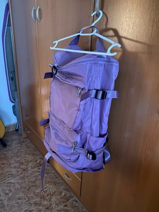 Mochila morada nueva