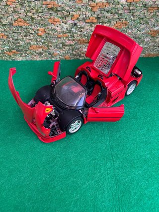 Ferrari F50 descapotable 1995 – Escala 1:18 Burago
