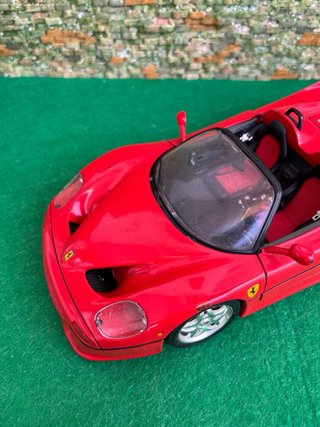 Ferrari F50 descapotable 1995 – Escala 1:18 Burago