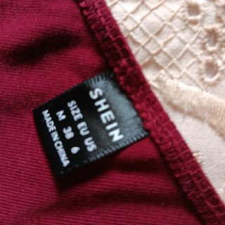 Top Asimétrico Shein Rojo Talla M